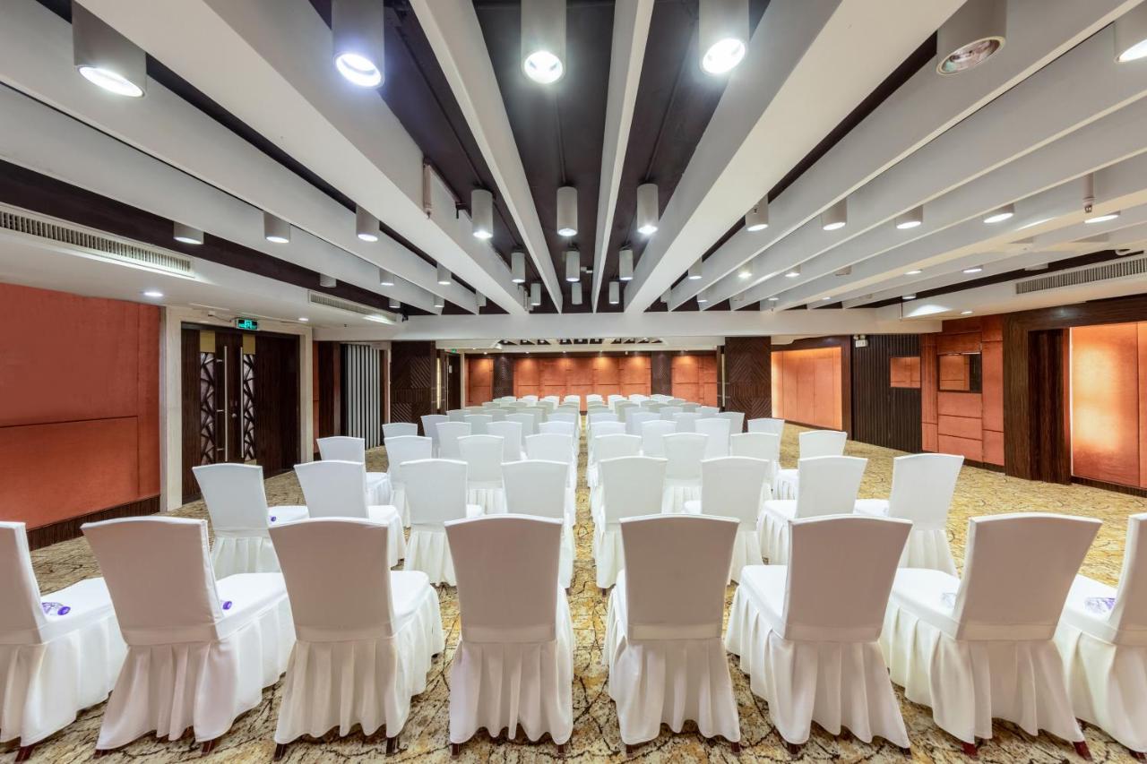 Crowne Plaza Foshan By Ihg - Canton Fair Free Shuttle Bus ภายนอก รูปภาพ
