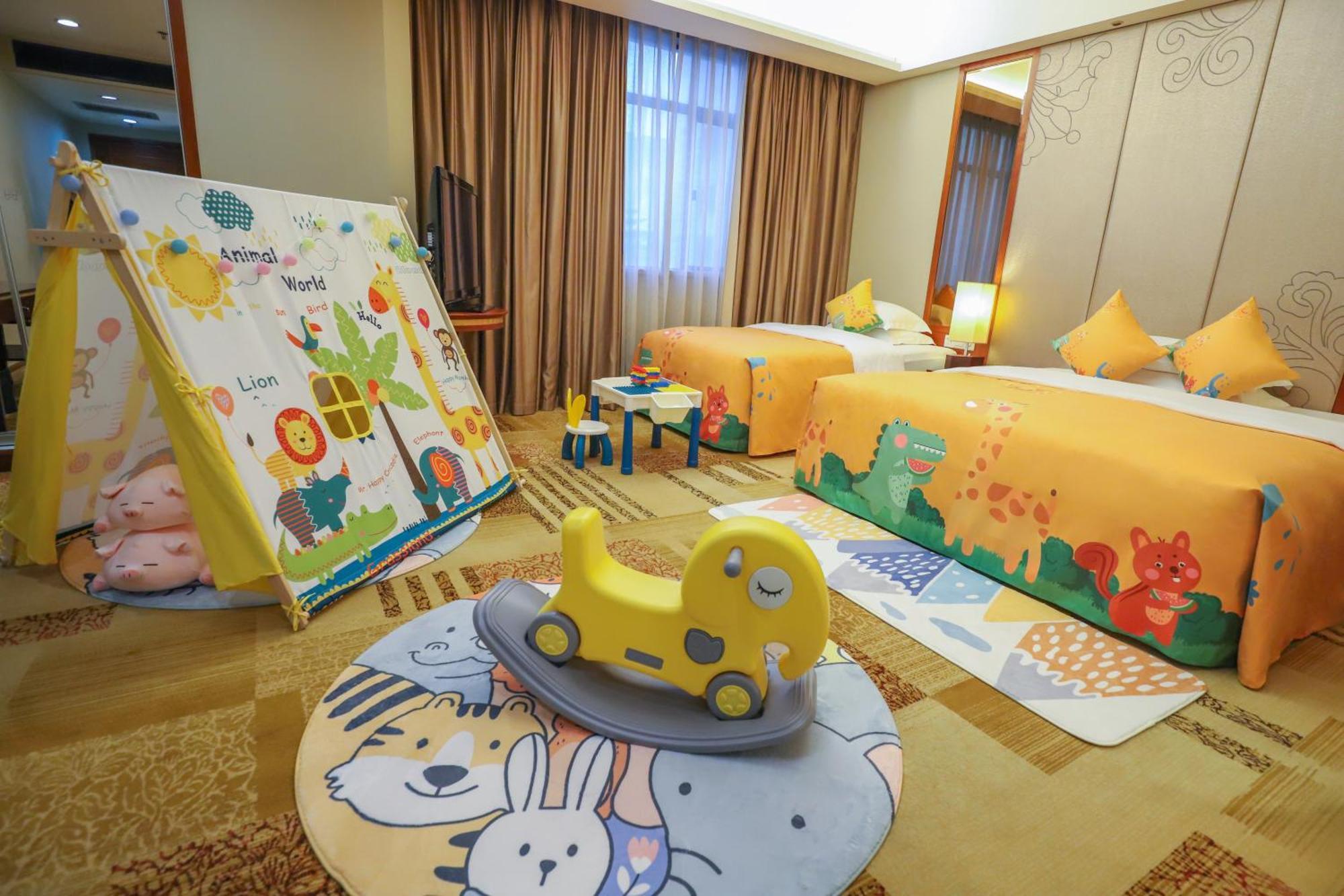 Crowne Plaza Foshan By Ihg - Canton Fair Free Shuttle Bus ภายนอก รูปภาพ
