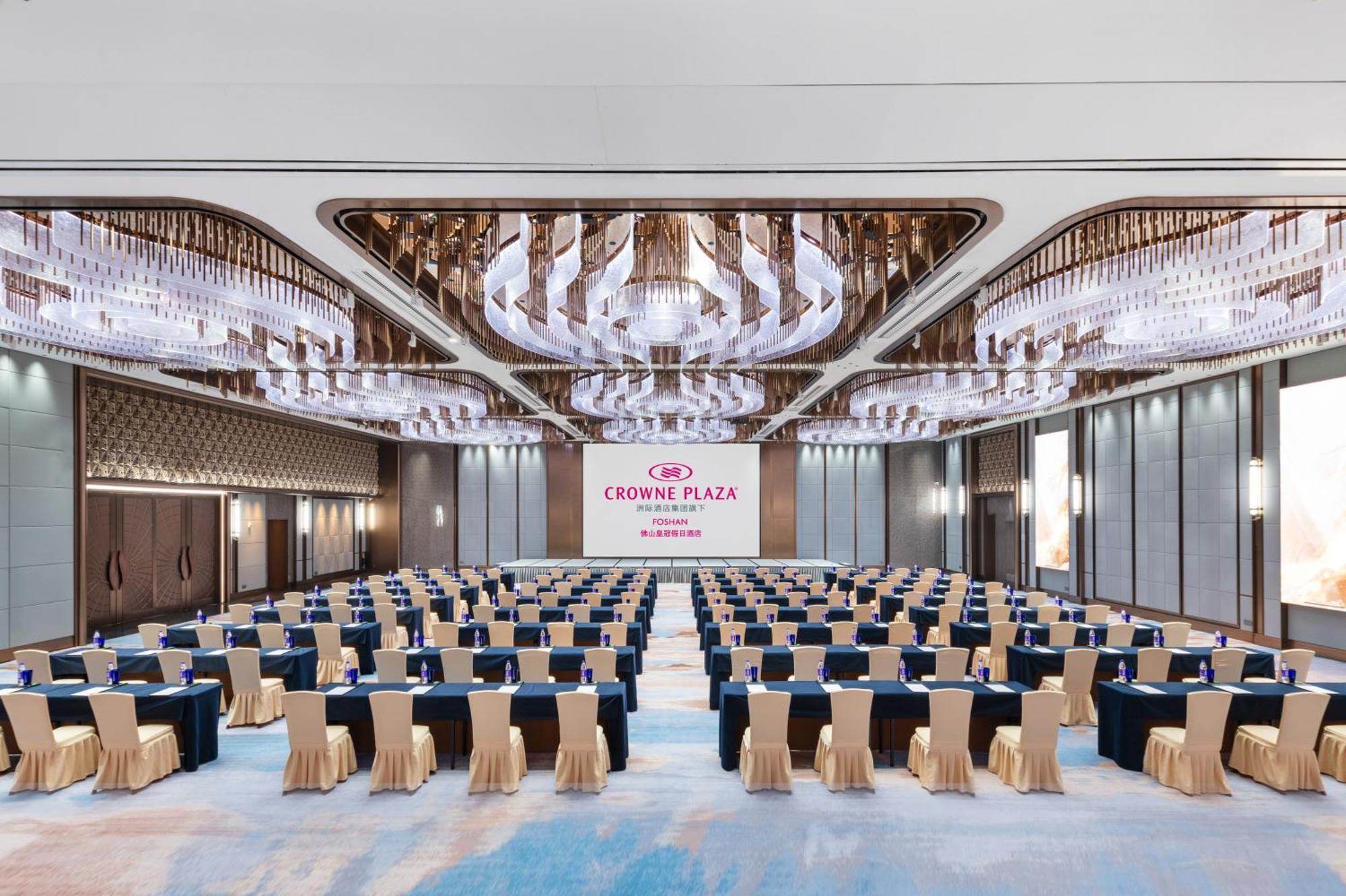 Crowne Plaza Foshan By Ihg - Canton Fair Free Shuttle Bus ภายนอก รูปภาพ