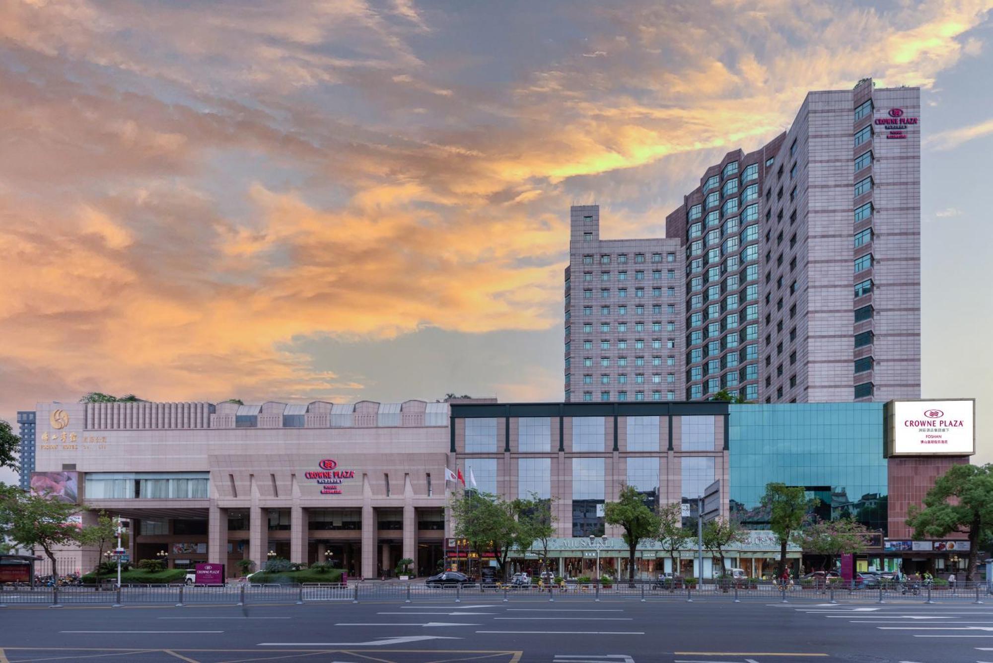 Crowne Plaza Foshan By Ihg - Canton Fair Free Shuttle Bus ภายนอก รูปภาพ